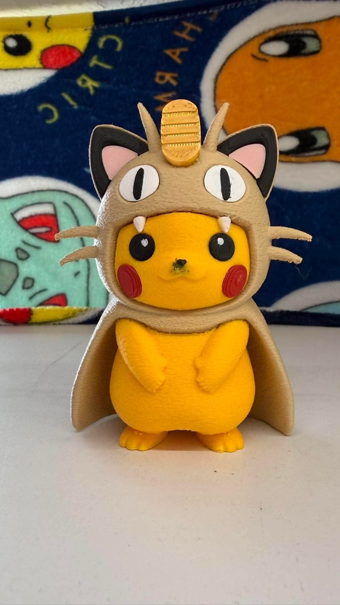 Poncho Pikachu