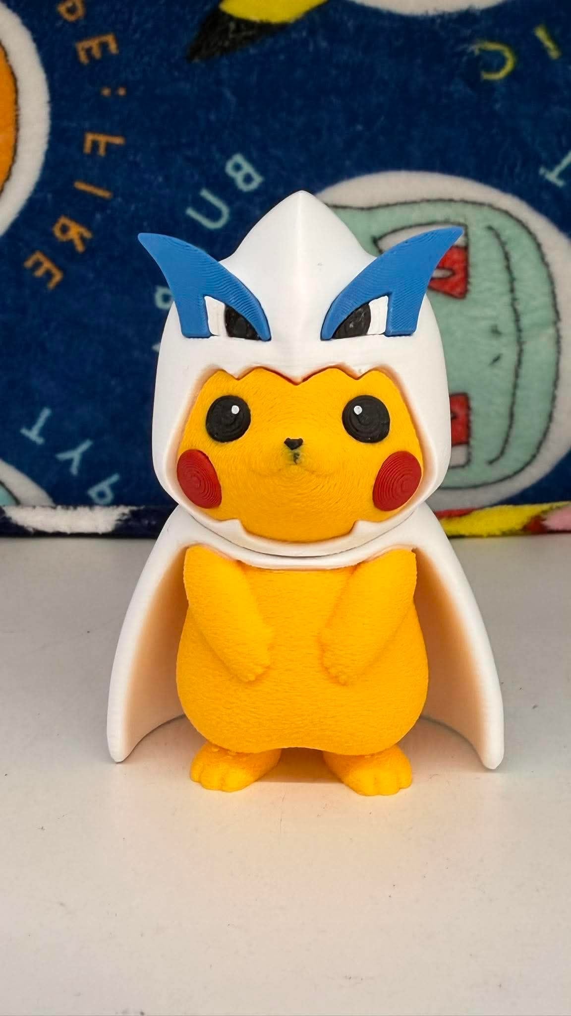 Poncho Pikachu